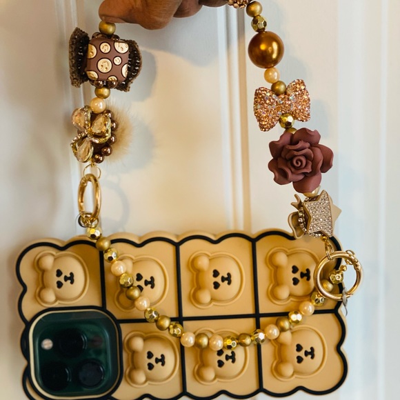 Handmade Phone Chain - Picture 5 of 6